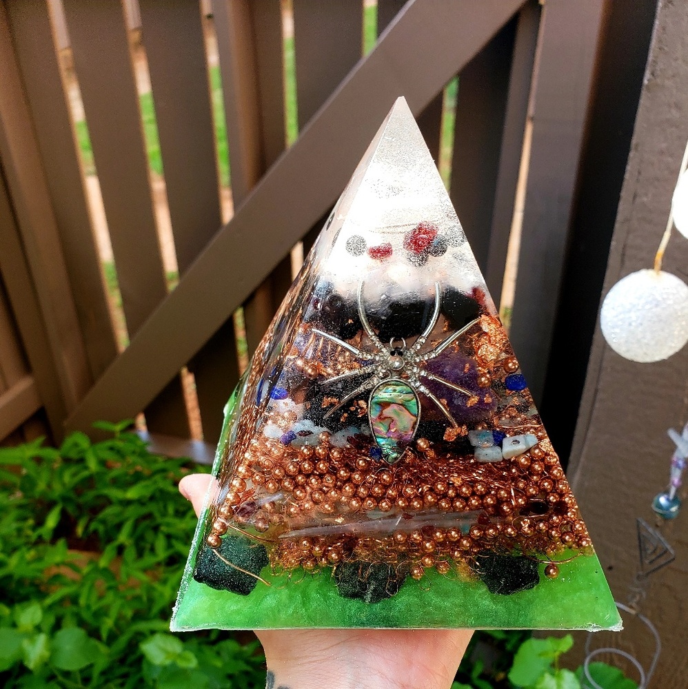 XXL orgone pyramid
